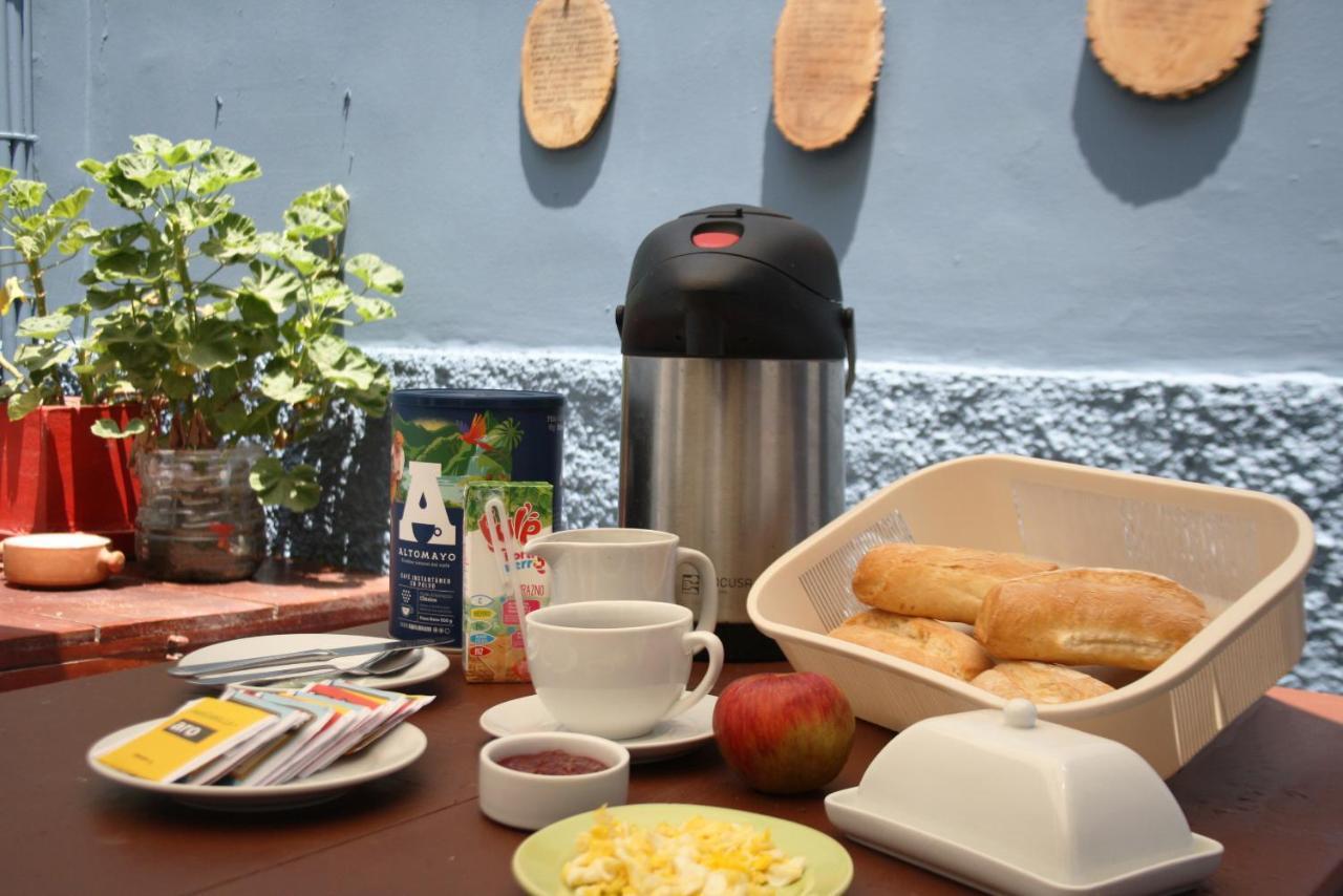 Guest house Lion Backpackers 2*